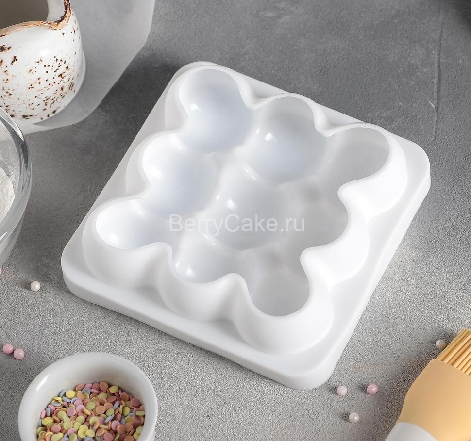 Форма для муссовых десертов и выпечки 14,8×4,1 см "Сладкие шарики", цвет белый