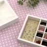 Коробка с обечайкой с окном "под 8 конфет и плитку шоколада", белый