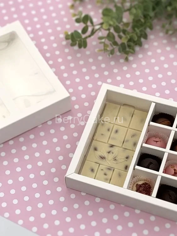 Коробка с обечайкой с окном "под 8 конфет и плитку шоколада", белый