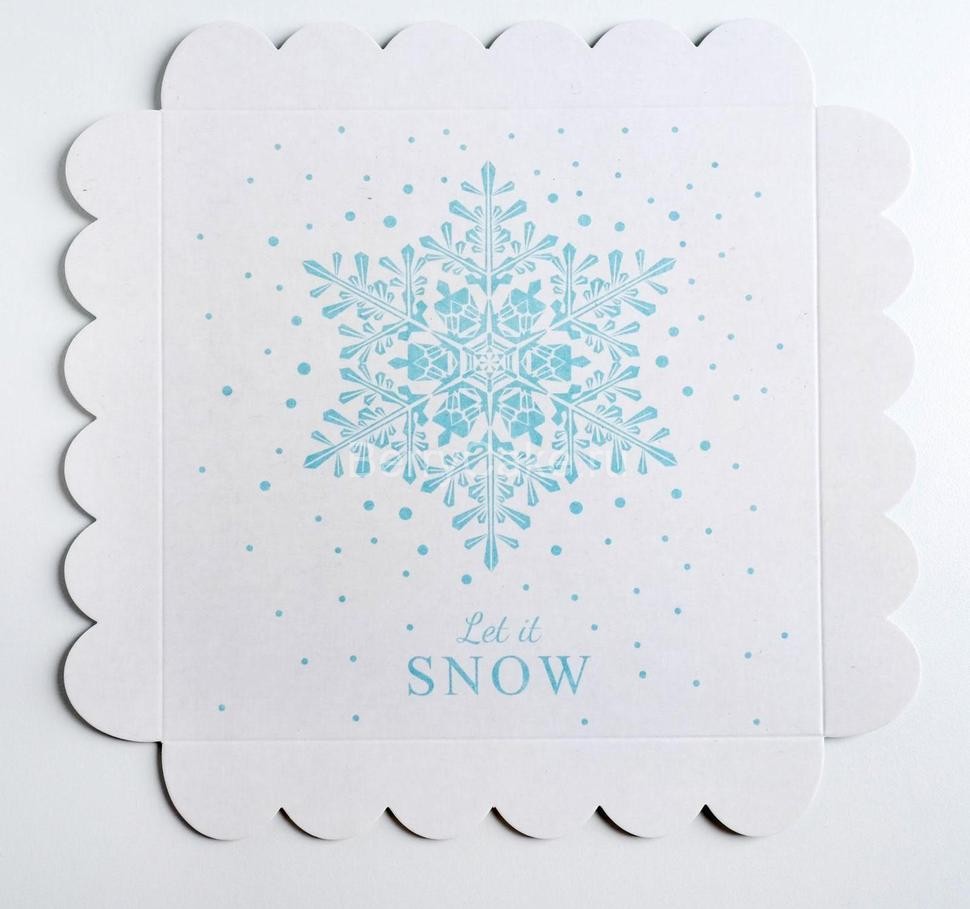 Коробка Let it snow, 21 × 21 × 3 см