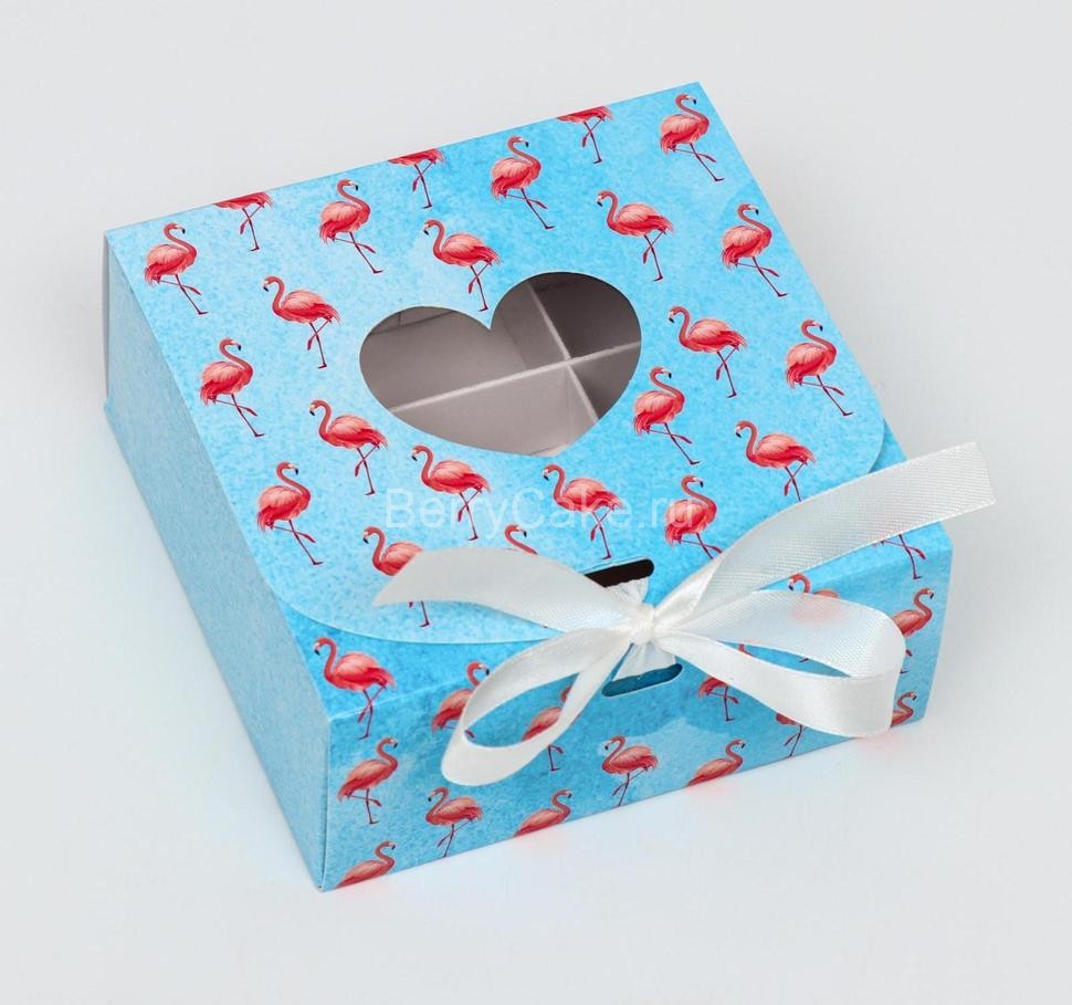 Подарочная коробка сборная с окном "Фламинго на голубом", 11,5 х 11,5 х 5 см