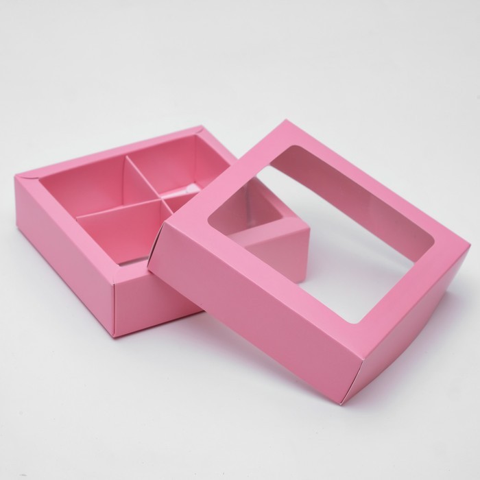 Коробка для конфет 4шт (РОЗОВАЯ) 15*15*3 см. с пластиковой крышкой  (РУК)