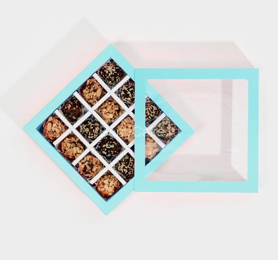 Коробка под 16 конфет с ячейками «Голубая» 17,7 х 17,7 х 3,8 см